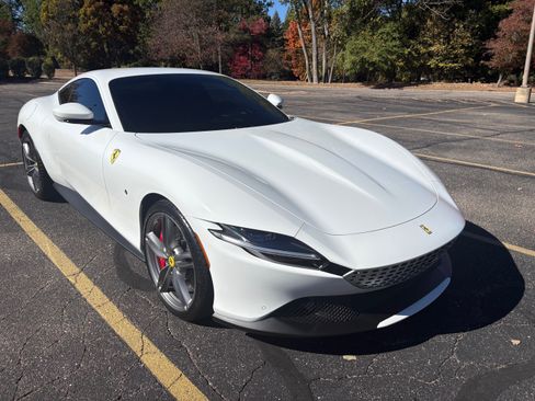 Used 2022 Ferrari Roma Coupe 2D image 1
