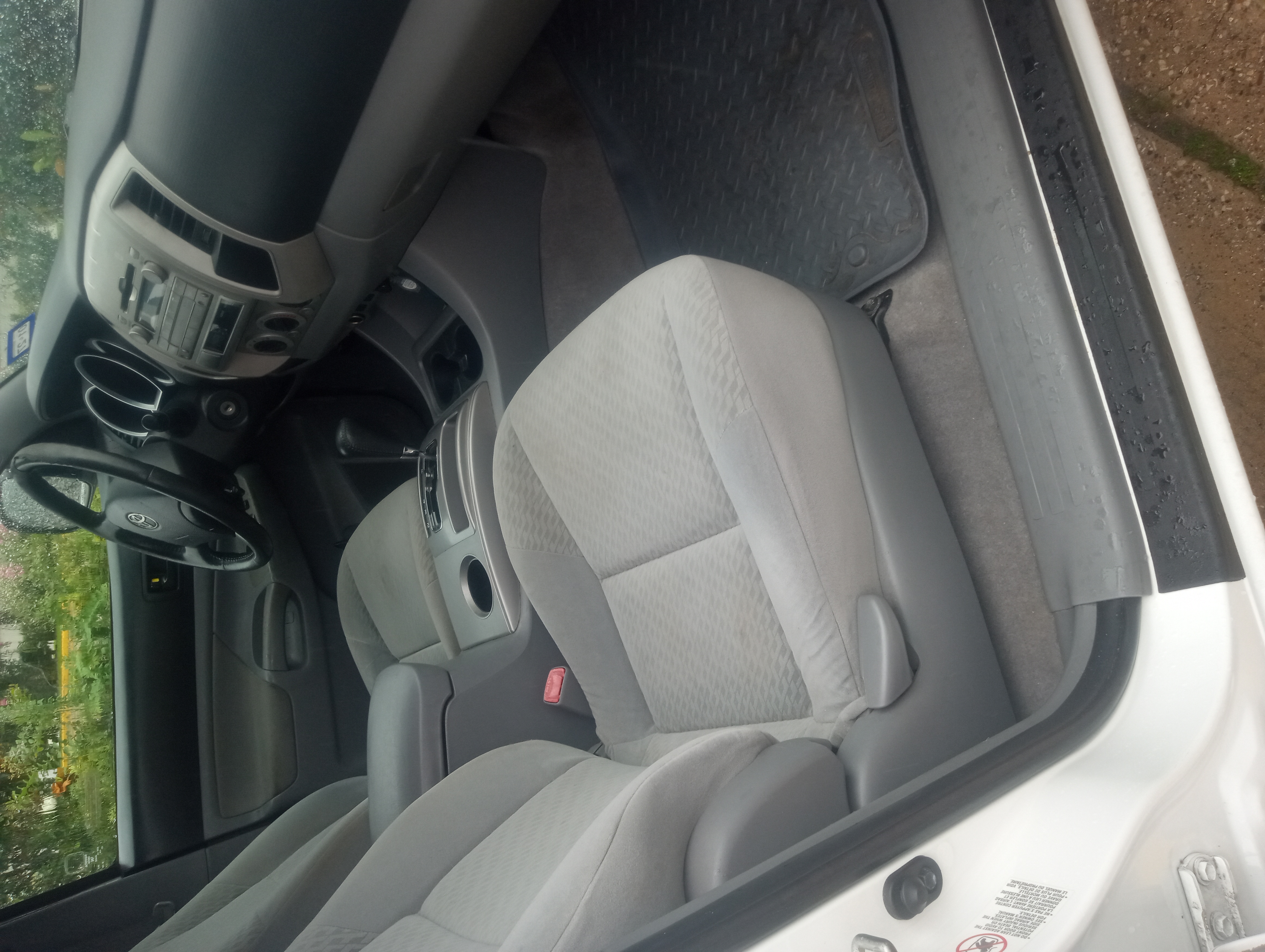 Used 2010 Toyota Tacoma PreRunner RWD image 4