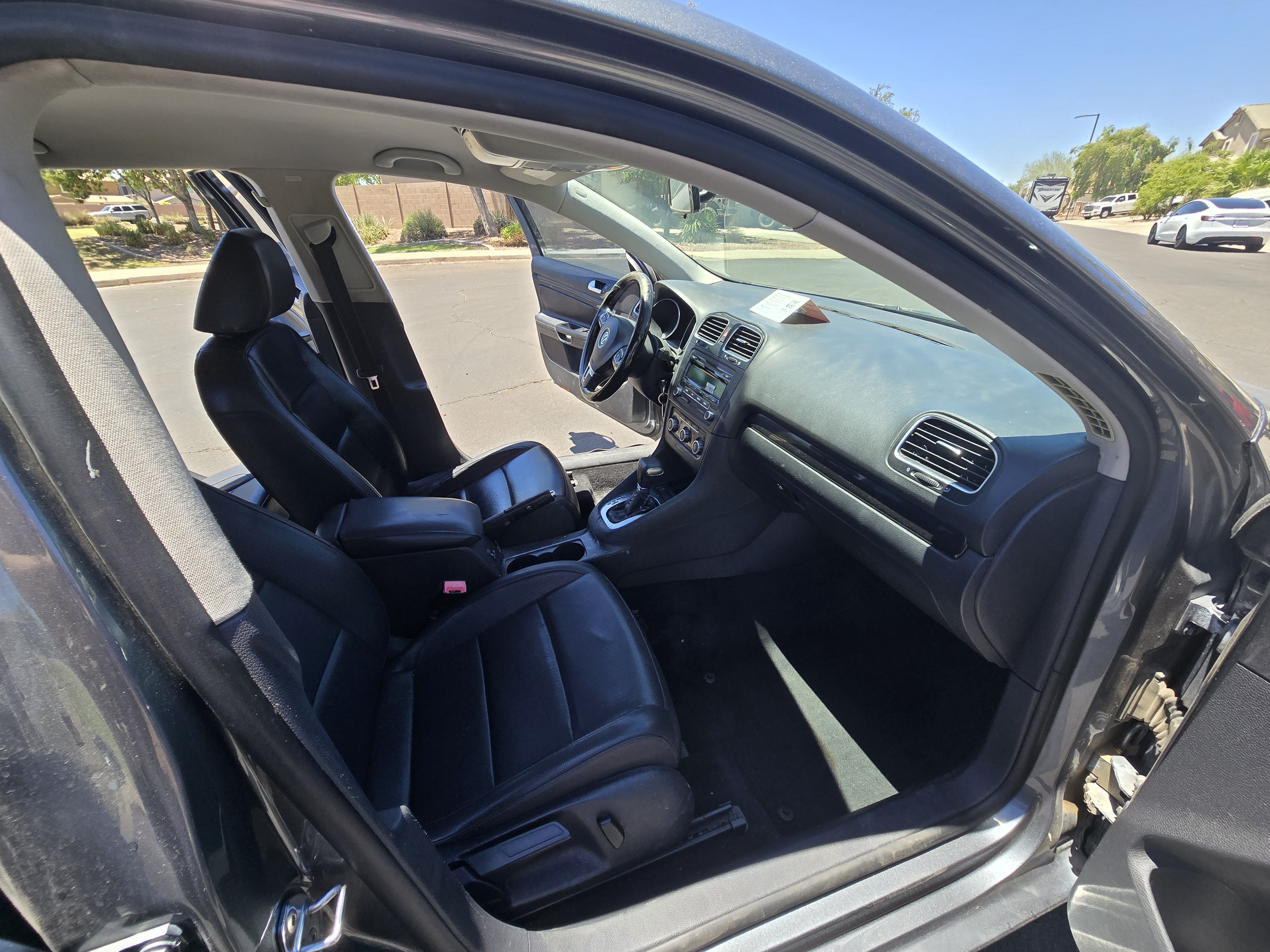 Used 2010 Volkswagen Jetta TDI FWD image 13