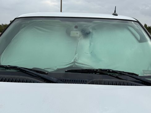 Used 2005 GMC Sierra 2500 SLE w/ Heavy-Duty Power Package image 15