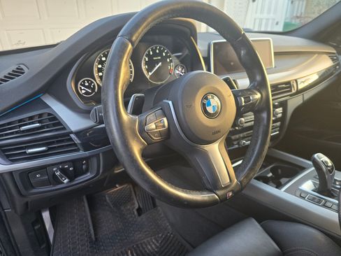 Used 2005 BMW Z4 2.5i image 9