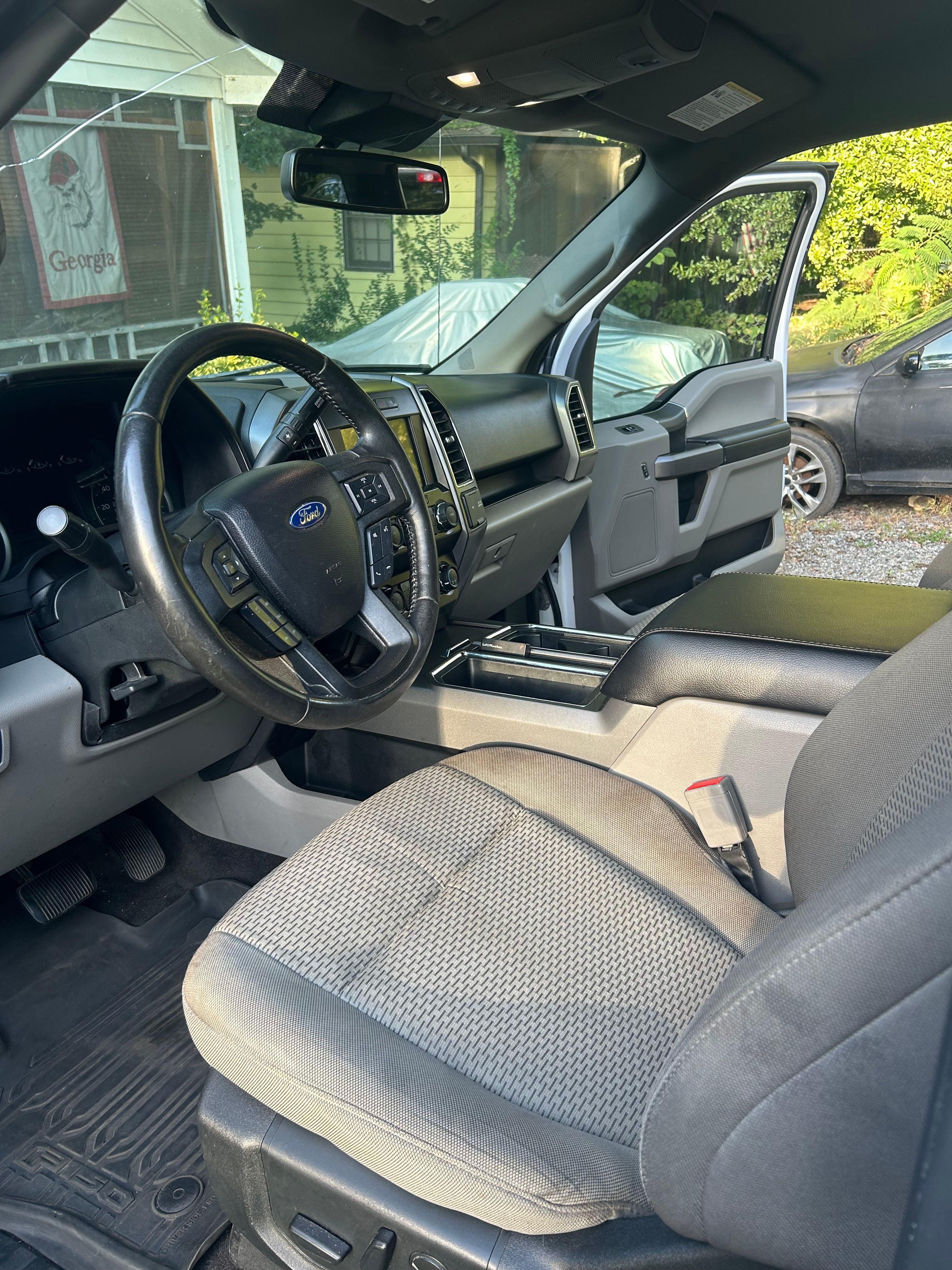 Used 2019 Ford F150 XLT w/ Equipment Group 302A Luxury AWD/4WD image 10