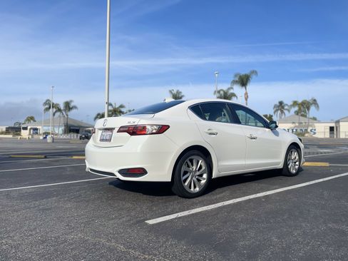 Used 2017 Acura ILX image 11