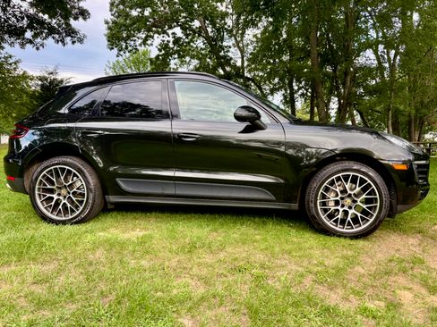 Used 2018 Porsche Macan S AWD/4WD image 1