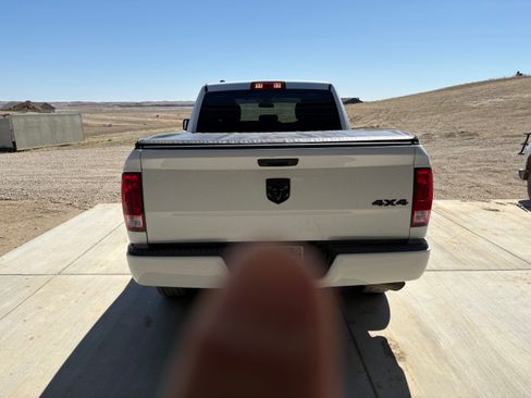 Used 2019 RAM 1500 Express w/ Express Value Package AWD/4WD image 2
