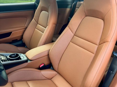 Used 2026 Porsche 911 Carrera image 13