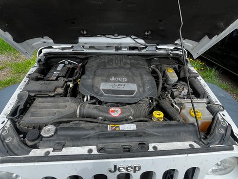 Used 2013 Jeep Wrangler Rubicon w/ PWR Convenience Group AWD/4WD image 10