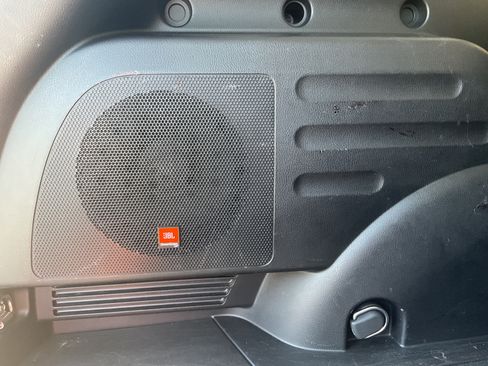 Used 2013 Toyota RAV4 Limited image 19