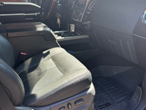 Used 2016 Ford F250 Platinum w/ FX4 Off-Road Package AWD/4WD image 1