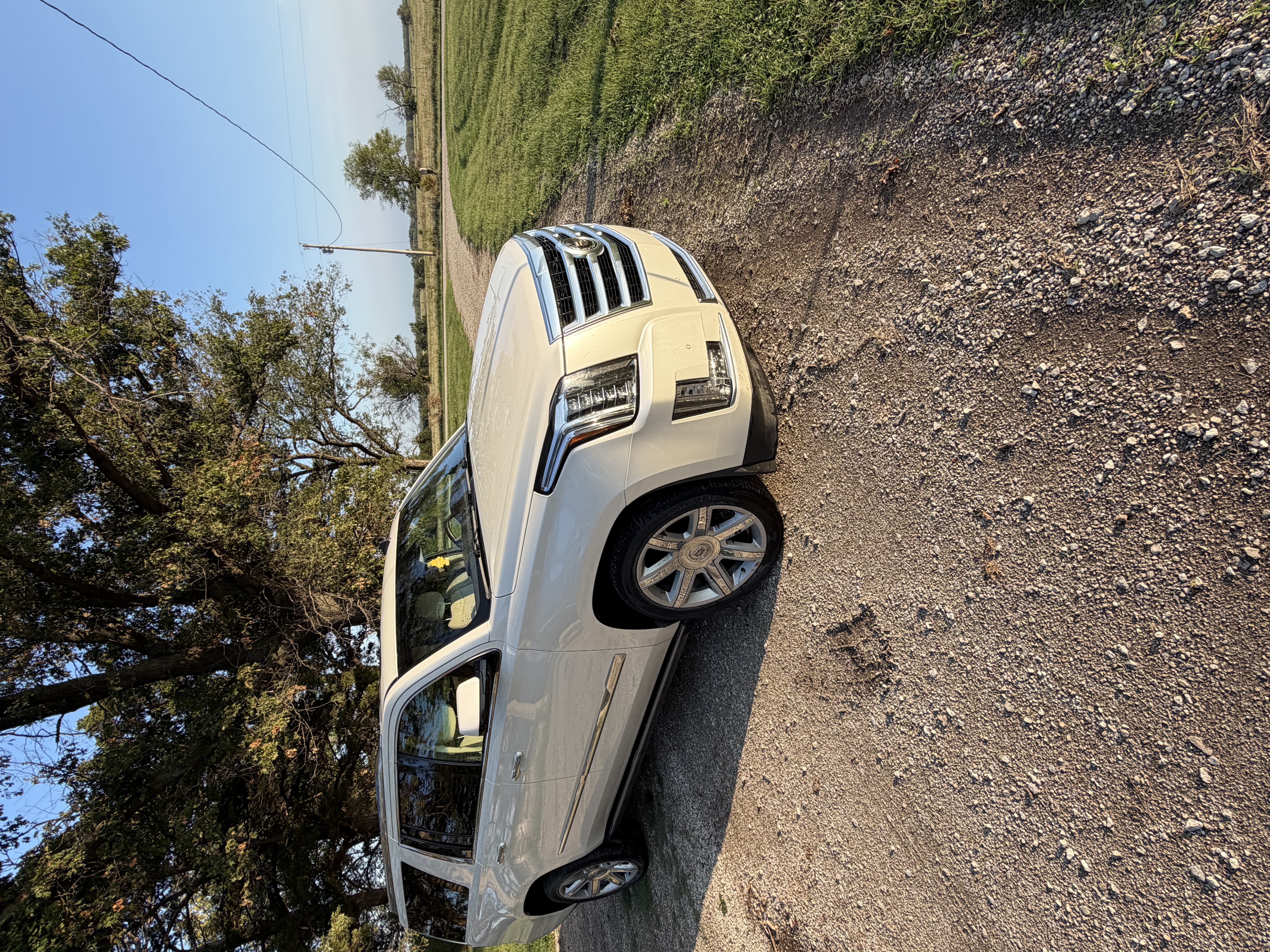 Used 2015 Cadillac Escalade ESV Premium AWD/4WD image 14