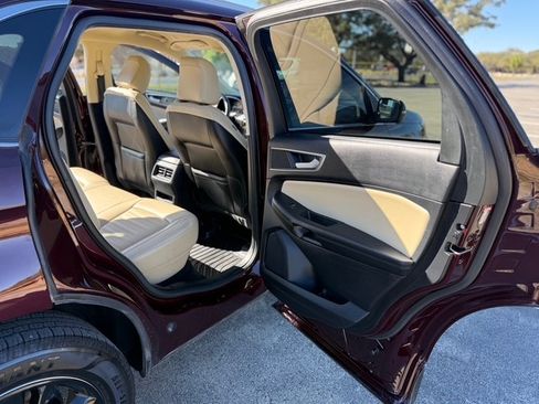 Used 2020 Ford Edge SEL w/ Convenience Package image 13