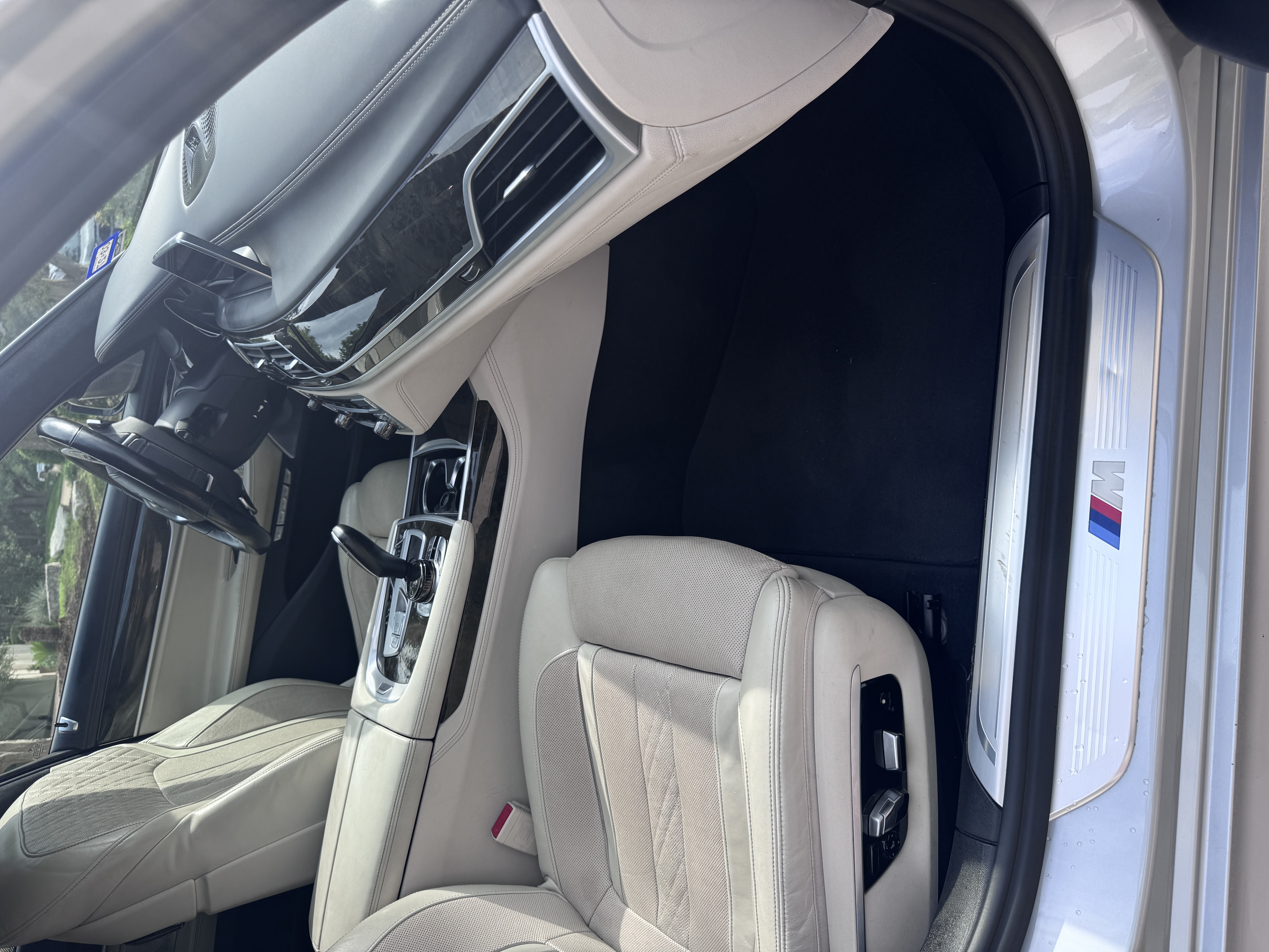 Used 2017 BMW 750i xDrive AWD/4WD image 17