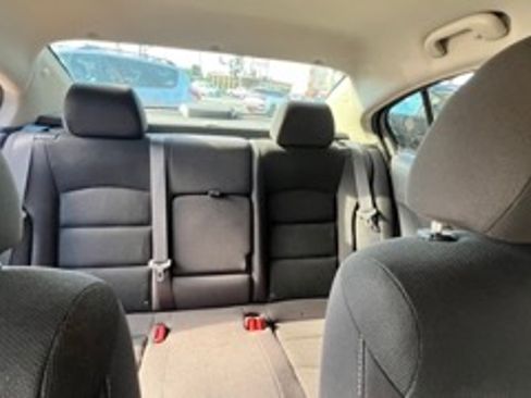 Used 2016 Chevrolet Cruze LT image 14