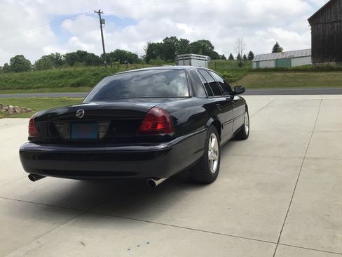 Used 2003 Mercury Marauder RWD image 9