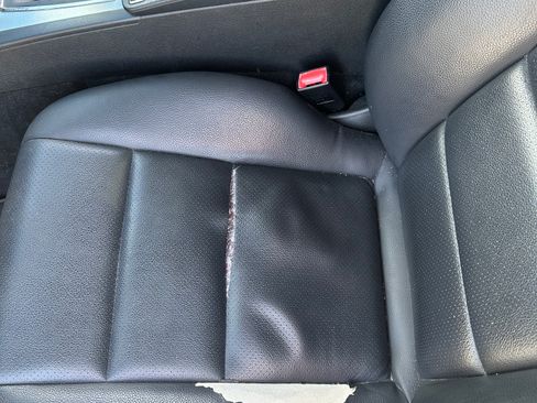 Used 2011 Mercedes-Benz C 300 Sedan image 18