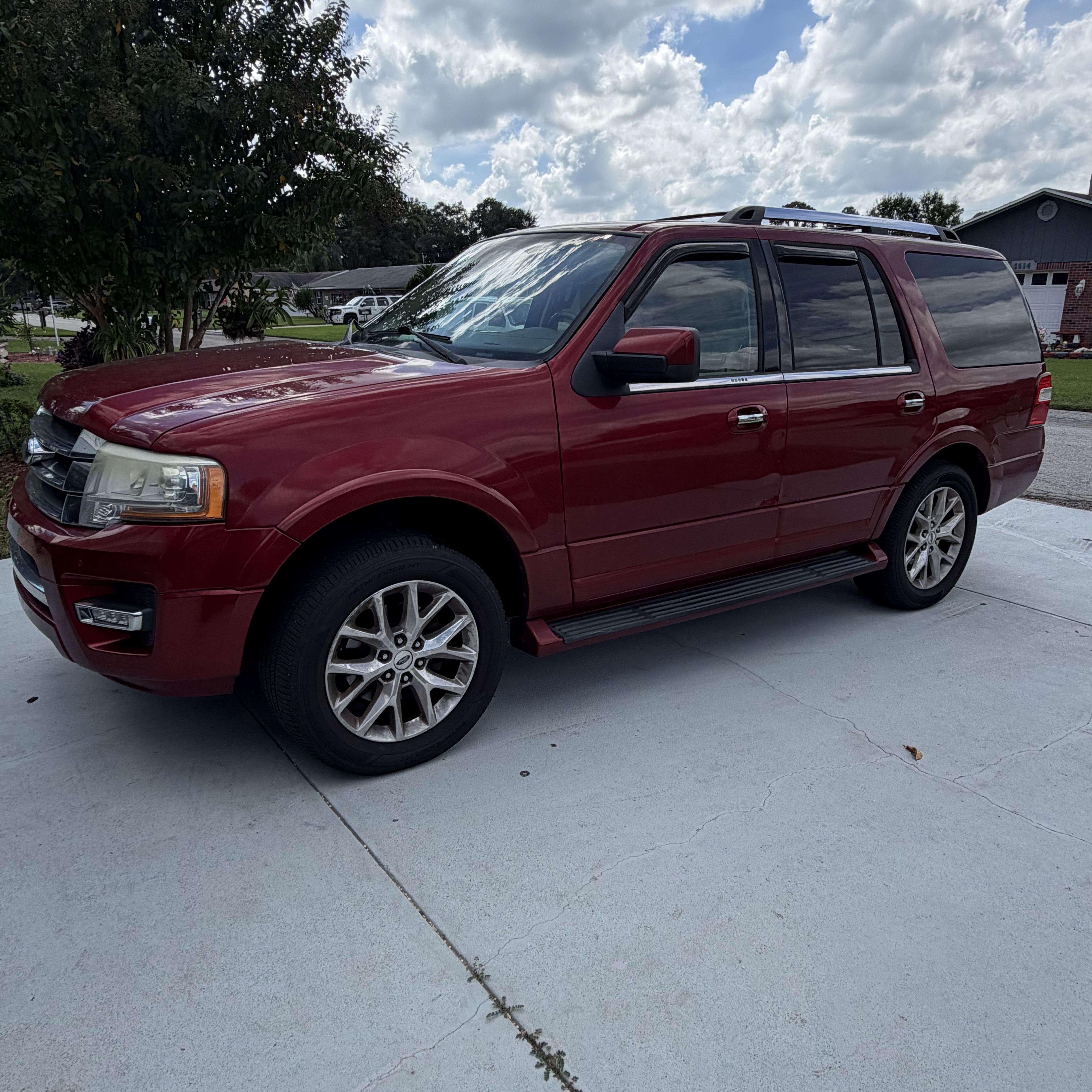 Used 2015 Ford Expedition Limited RWD image 6