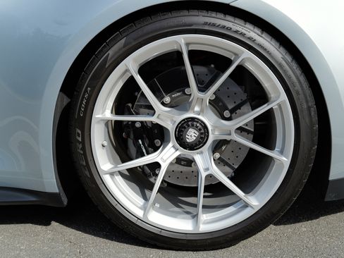 Used 2022 Porsche 911 GT3 image 21