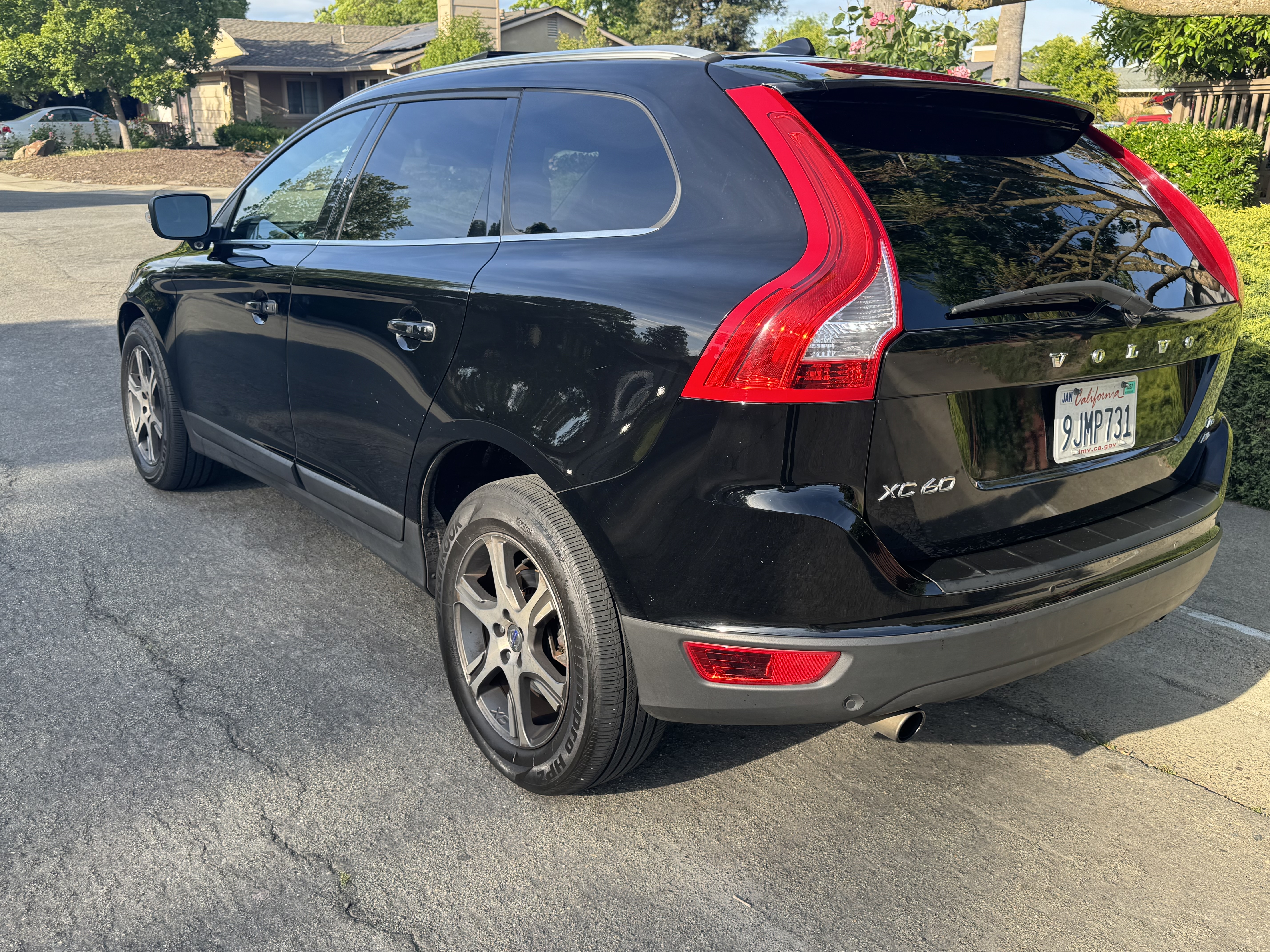 Used 2013 Volvo XC60 T6 AWD/4WD image 4