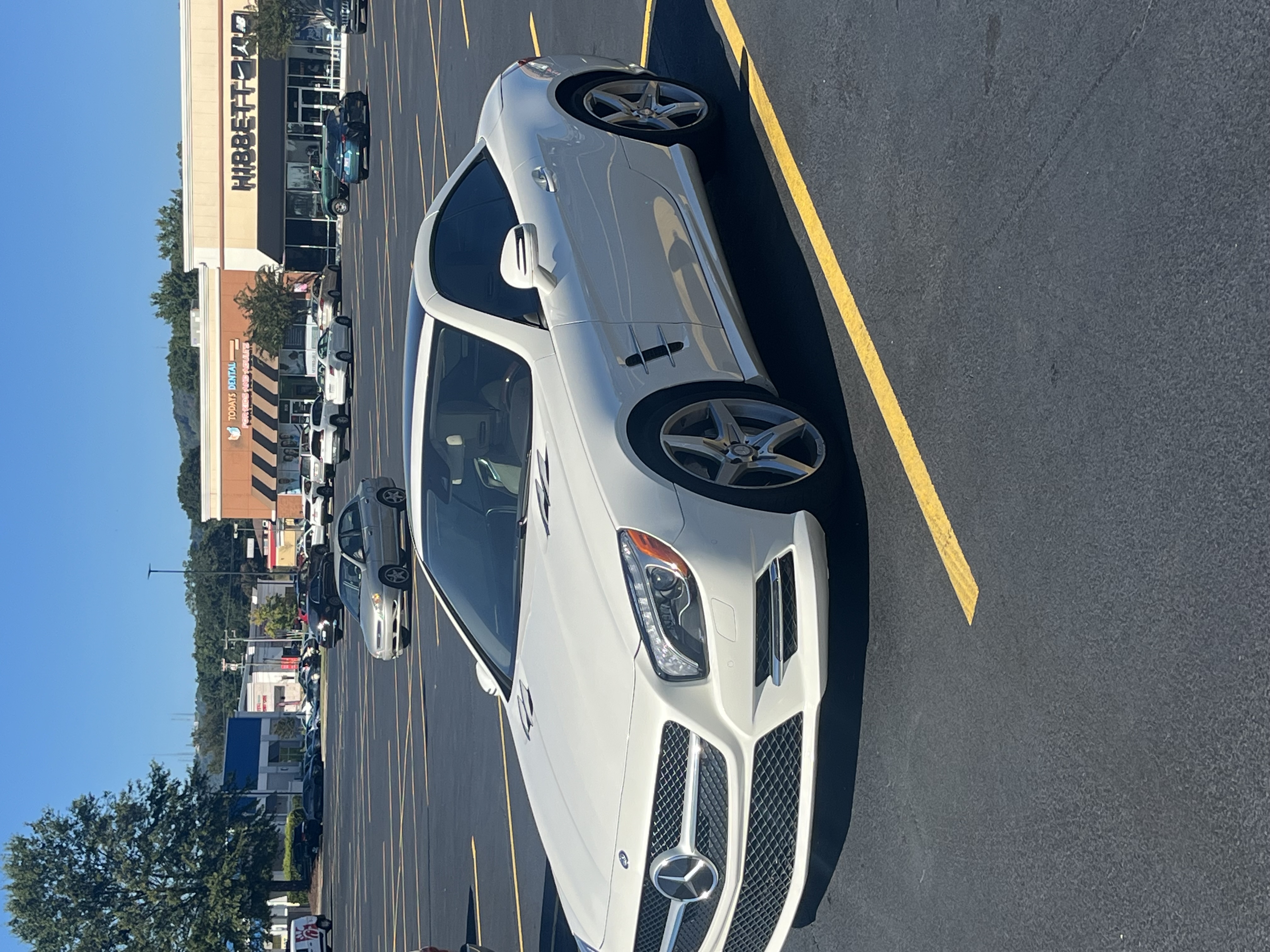 Used 2013 Mercedes-Benz SL 550 image 2