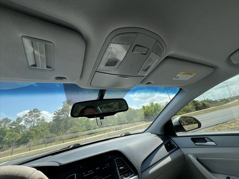 Used 2017 Hyundai Sonata SE FWD image 28