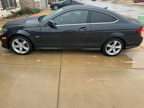 Used 2012 Mercedes-Benz C 250 Coupe image 10