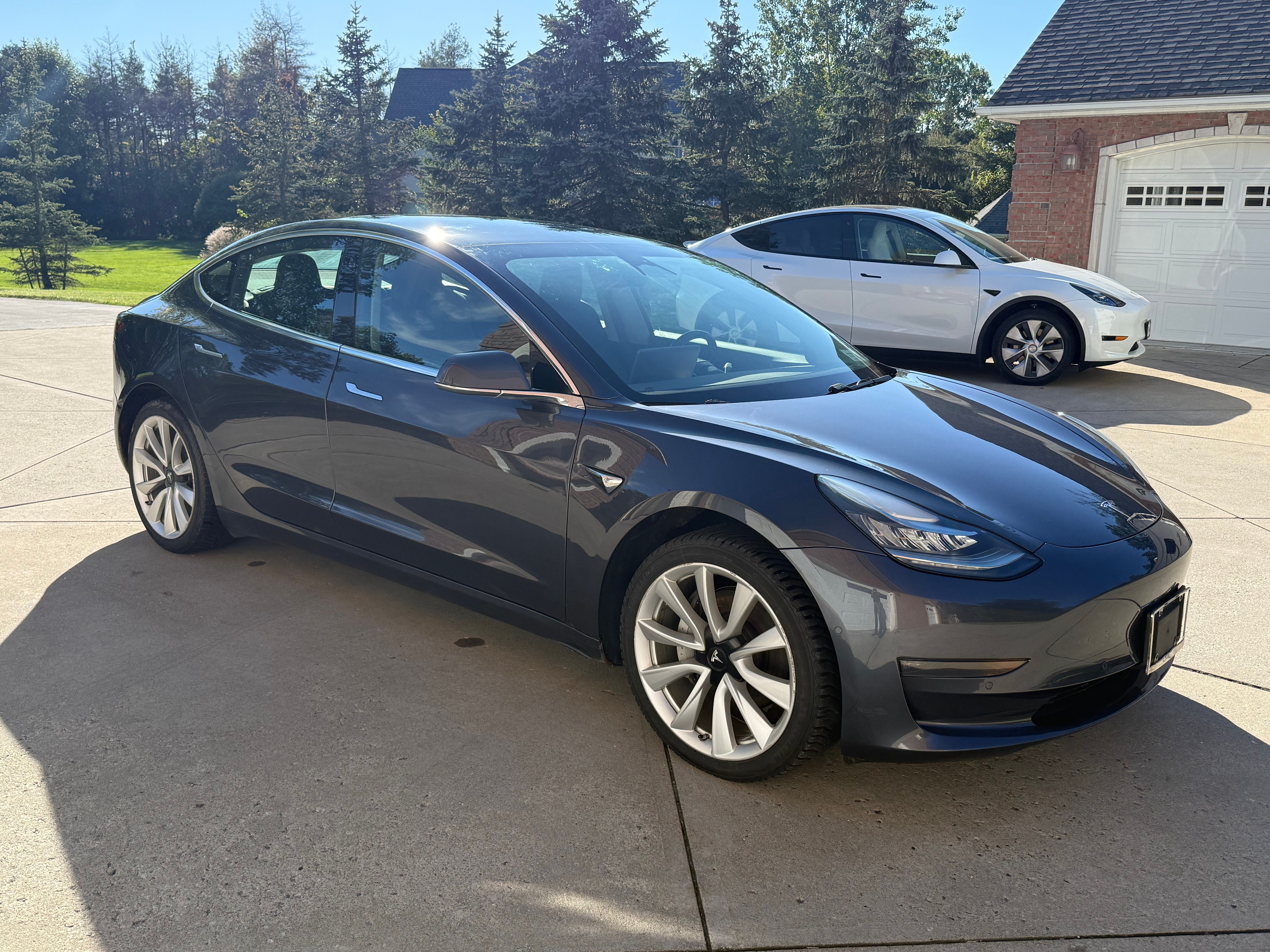 Used 2018 Tesla Model 3 Long Range AWD/4WD image 1