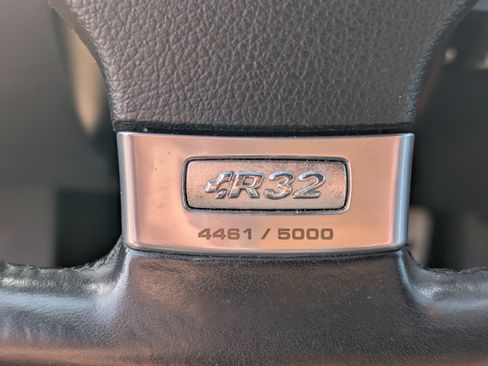 Used 2008 Volkswagen R32 image 6