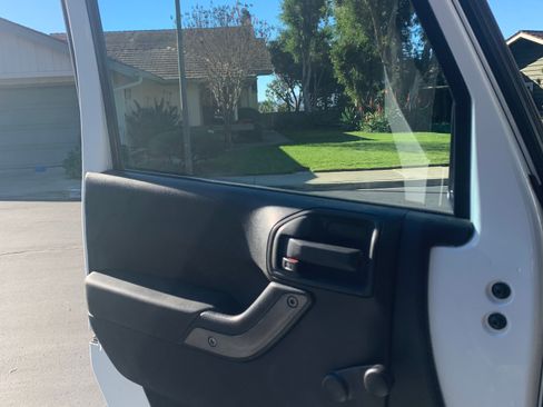 Used 2012 Jeep Wrangler Sport image 14