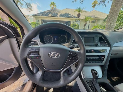 Used 2015 Hyundai Sonata Sport w/ Cargo Package FWD image 11