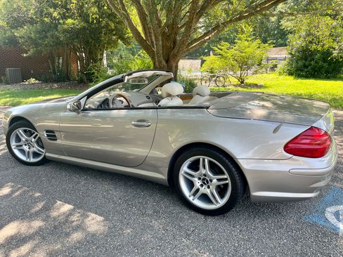 Used 2006 Mercedes-Benz SL 500 image 2
