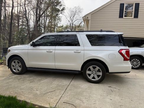 Used 2018 Ford Expedition Max XLT AWD/4WD image 1