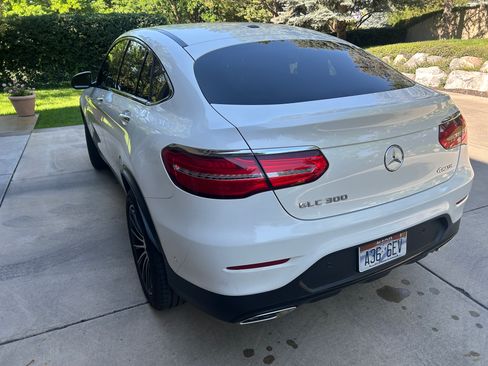 Used 2019 Mercedes-Benz GLC 300 4MATIC Coupe image 6