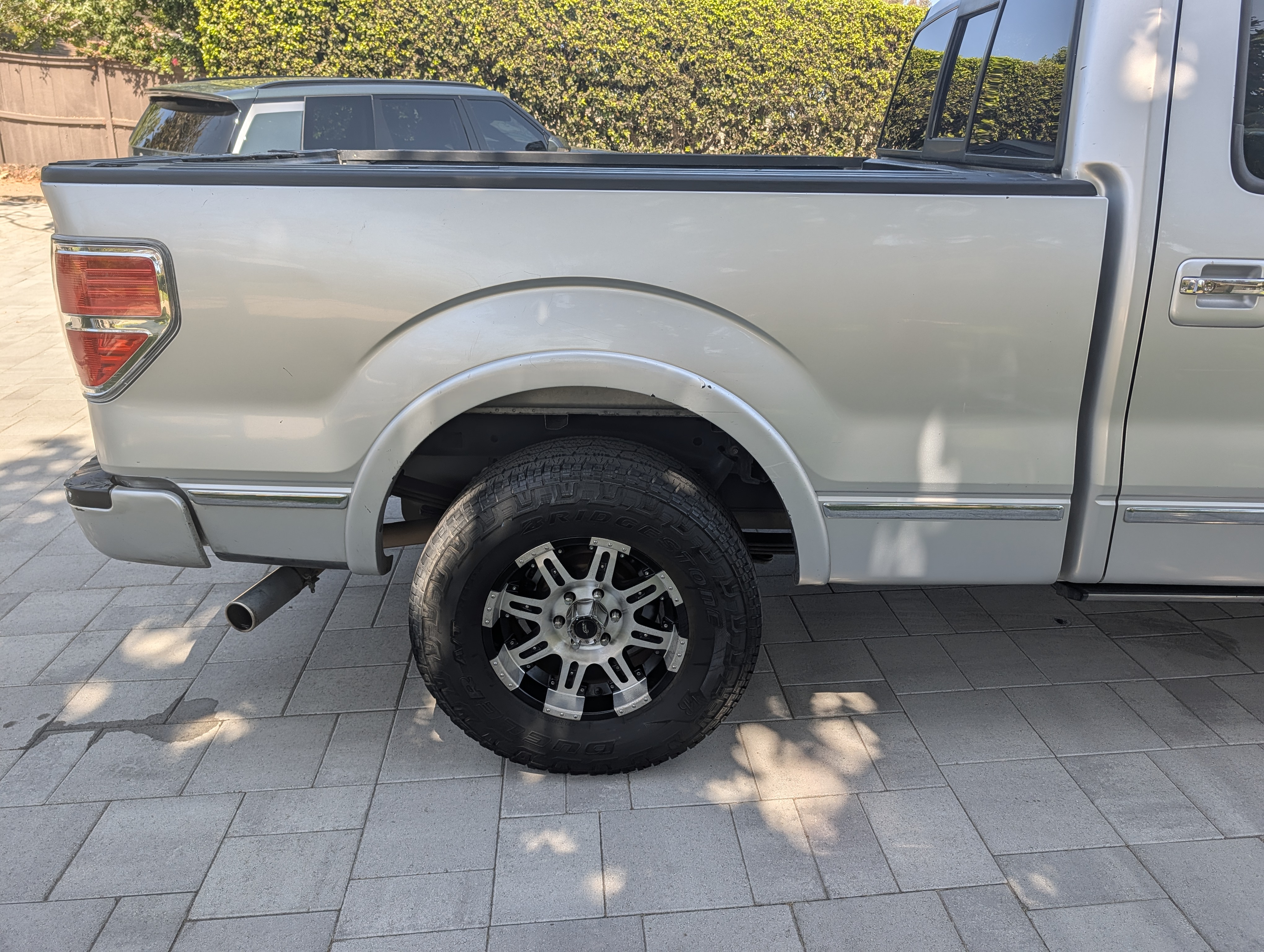 Used 2010 Ford F150 Platinum RWD image 21