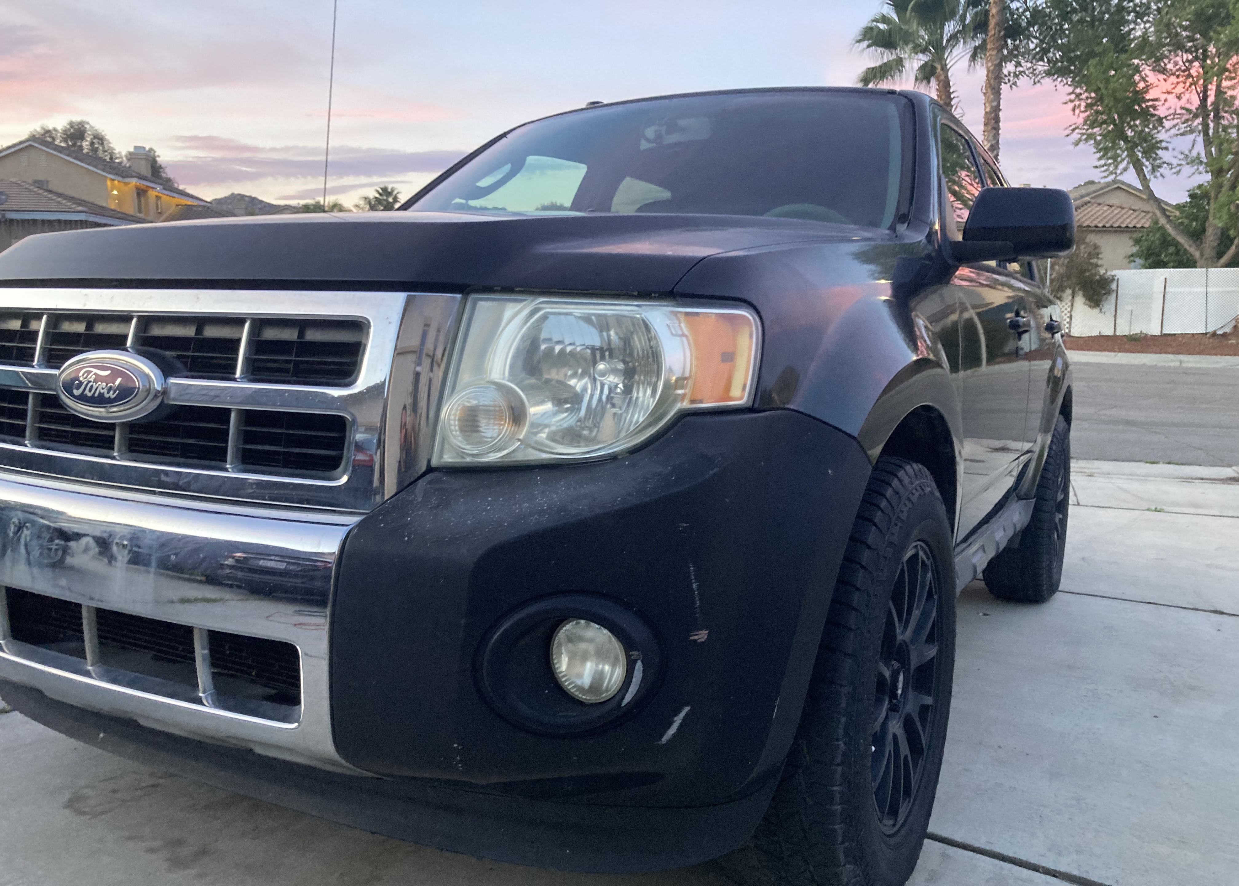 Used 2010 Ford Escape Limited AWD/4WD image 8