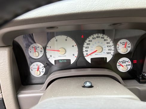 Used 2003 Dodge Ram 3500 Truck SLT RWD image 11