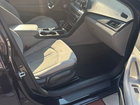 Used 2015 Hyundai Sonata SE image 13