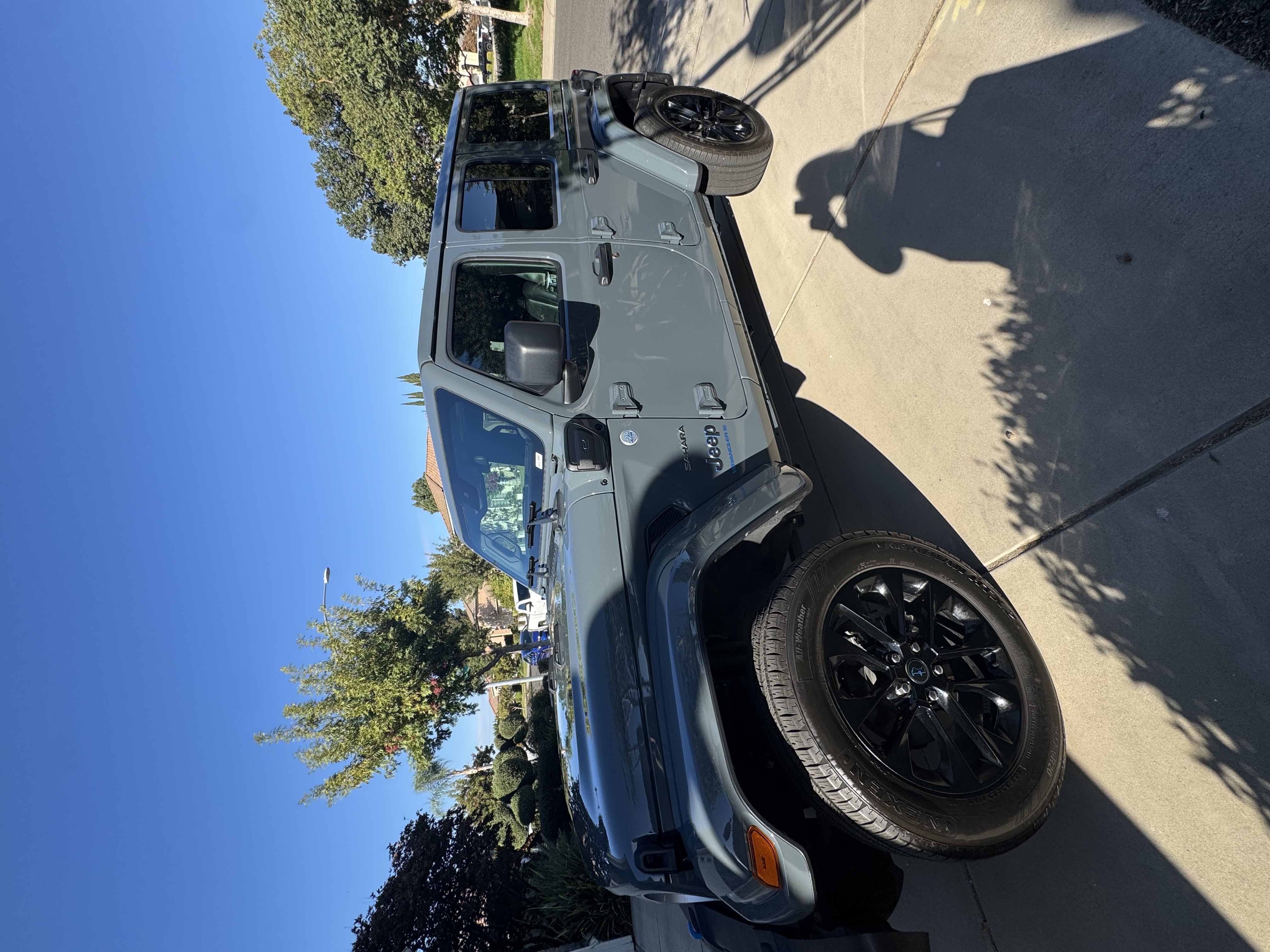 Used 2024 Jeep Wrangler Unlimited Sahara AWD/4WD image 14