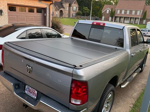 Used 2019 RAM 1500 Classic SLT RWD image 14
