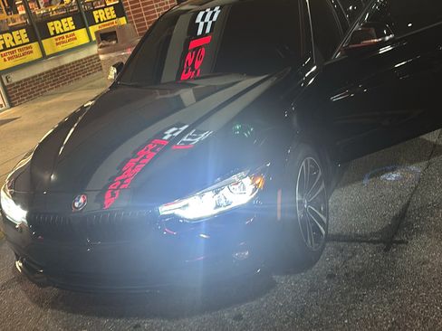 Used 2018 BMW 330i Sedan RWD image 15