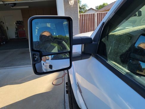 Used 2005 GMC Sierra 3500 SLE w/ Heavy-Duty Power Package image 12