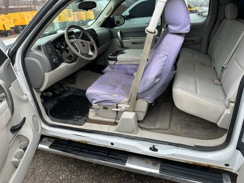 Used 2013 GMC Sierra 1500 SLE w/ Power Tech Package image 8