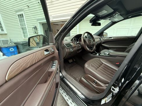 Used 2018 Mercedes-Benz GLS 450 4MATIC image 17