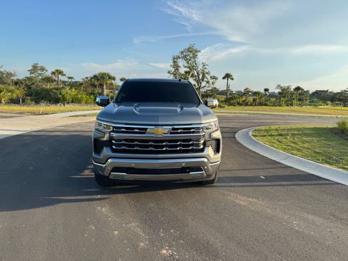 Used 2025 Chevrolet Silverado 1500 LTZ w/ Z71 Off-Road Package image 4