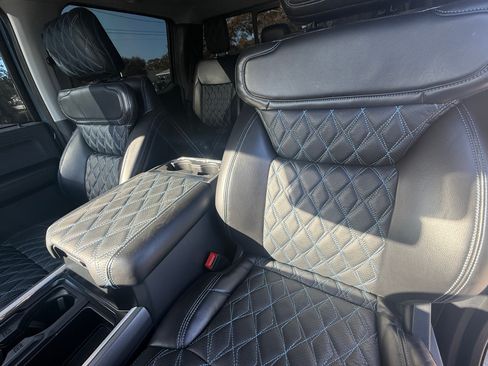 Used 2023 Ford F450 Lariat w/ Lariat Ultimate Package image 5