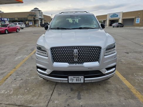 Used 2019 Lincoln Navigator L Select w/ Cargo Package image 12