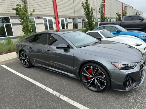 Used 2022 Audi RS 7 Sportback w/ Black Optic Package image 4