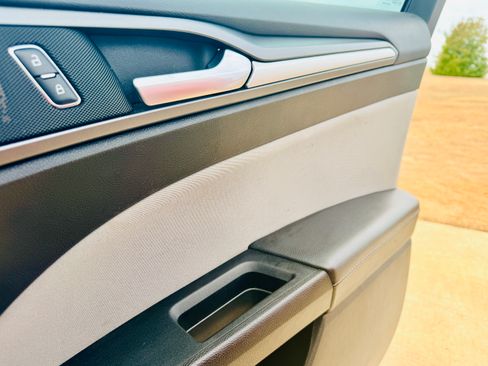 Used 2016 Ford Fusion S w/ Equipment Group 101A image 6