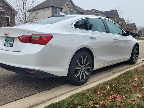 Used 2018 Chevrolet Malibu LT image 5