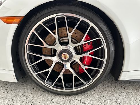 Used 2015 Porsche 911 4 Coupe image 15