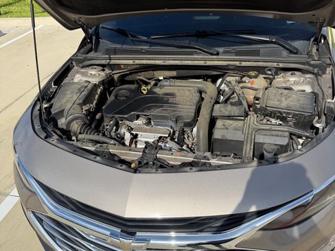 Used 2022 Chevrolet Malibu LT FWD image 8
